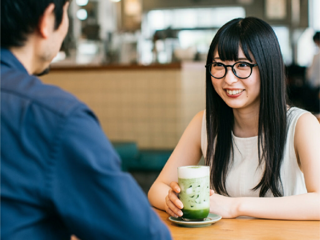 デートする男女