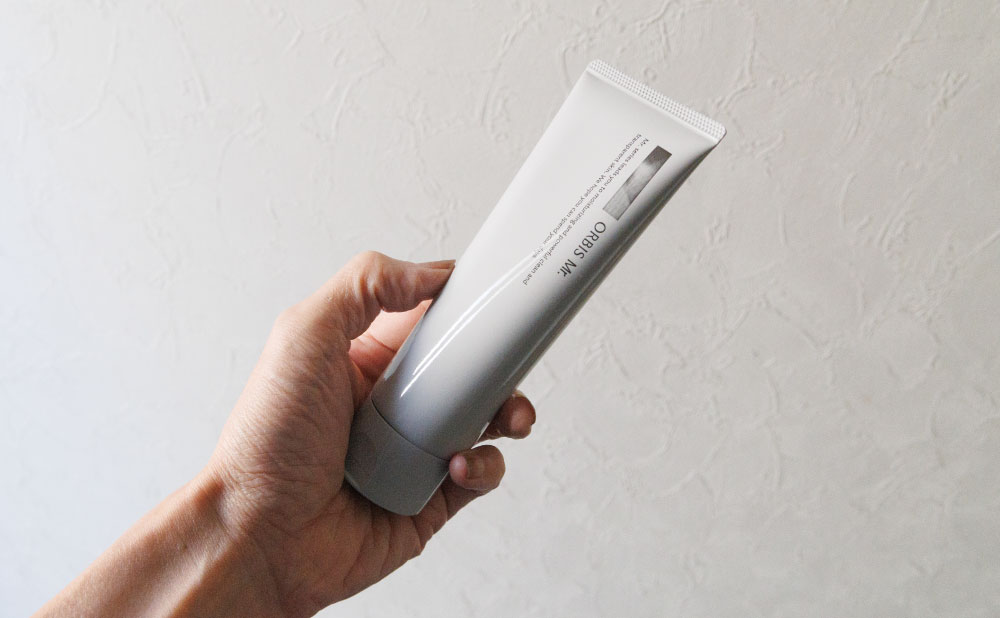 オルビスミスターのフォーミングウォッシュの容器