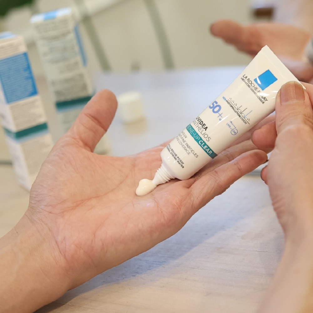 ラロッシュポゼの日焼け止めを男が塗ってみた_01